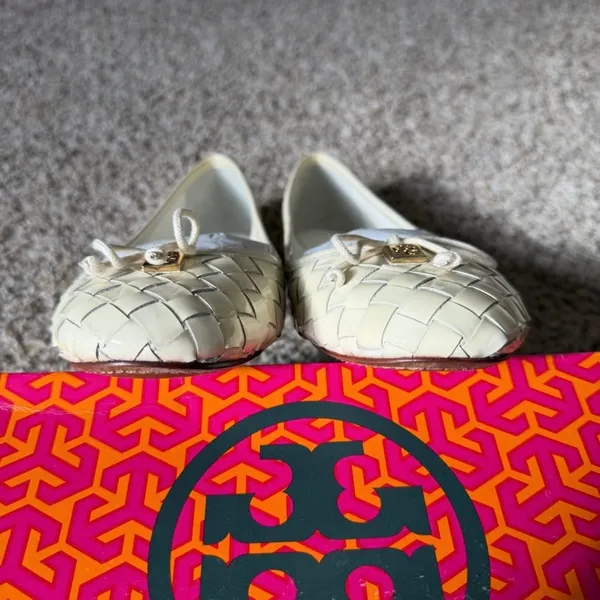Tory Burch Bleach Prescot Patent Calf Leather Flats - Image 7