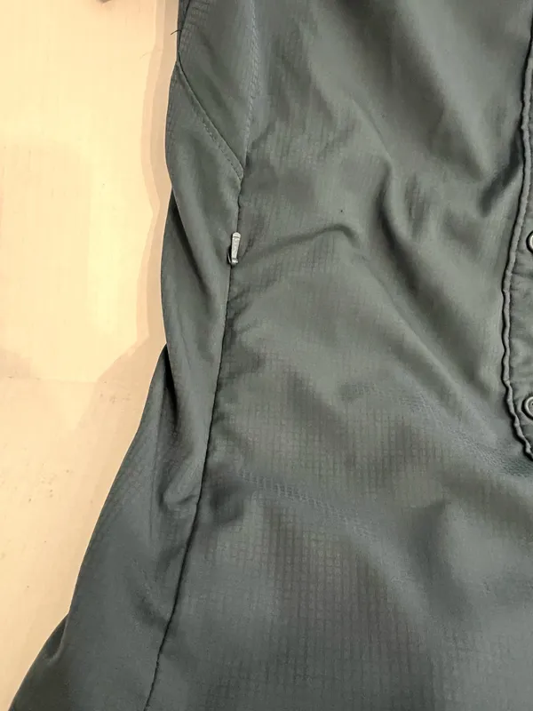 Columbia Omni Shade Ladies Gray Short Sleeve Shirt - Image 3
