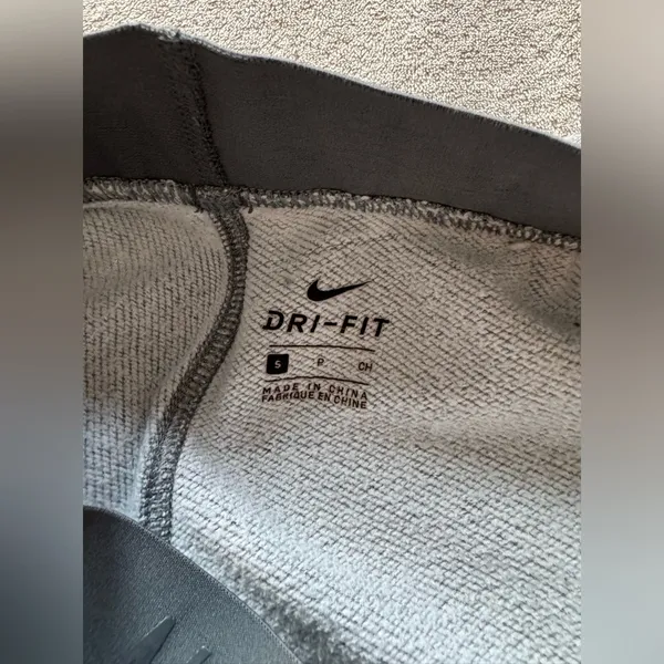 Nike Dri Fit Sweatpants - Image 4