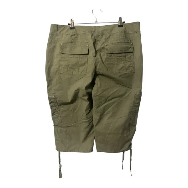 White House Black Market Olive Green Cargo‎ Capri, Size 14 - Image 3