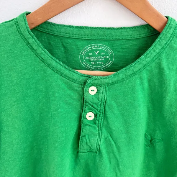 American Eagle Cropped Henley Tee - Image 2