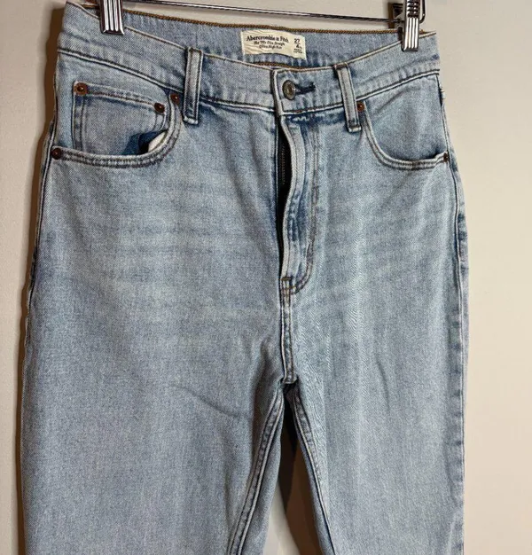 Abercrombie & Fitch 90's Slim Straight Ultra High Rise jeans - Image 2