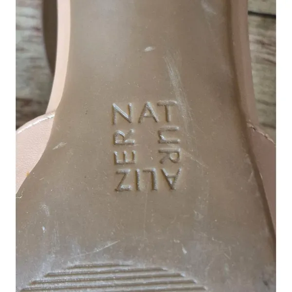 Naturalizer Bandele Nude Taupe Neutral Mary Jane Heels Womens 8.5M Block Heel - Image 11