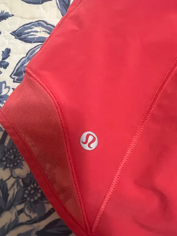 Lululemon Hotty Hot Shorts 4" - Image 2