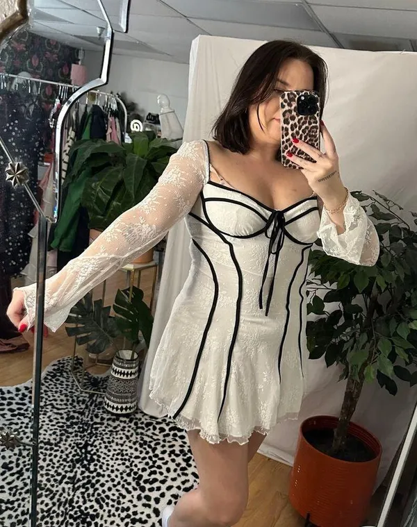 Lace Black And White Contrast Color Ruffled Hem Mini Dress - Image 8