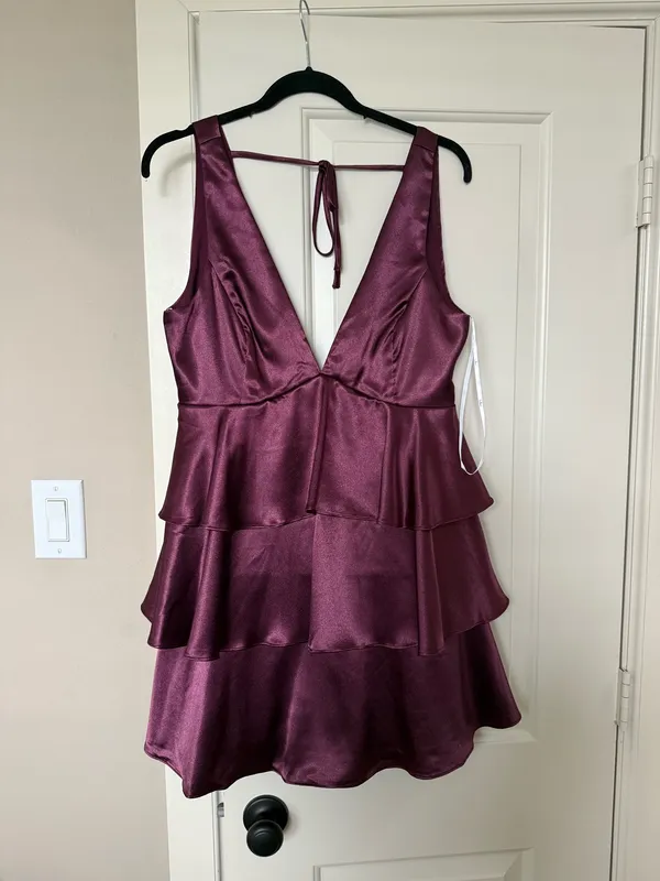 Lulus Satin Dress - Image 4