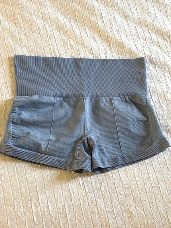 Like New Lululemon In The Flow 2" Shorts Lt Blue Seamless Yoga Pilates Gym 4 - Image 2