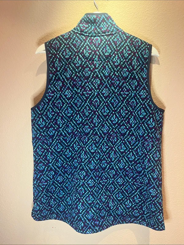 LL Bean Women’s Sweater Fleece Vest Geometric Print Size Large - Image 6