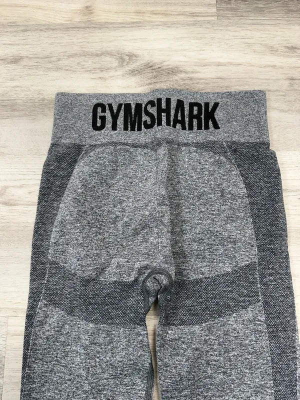 Gymshark woman’s grey leggings - Image 3