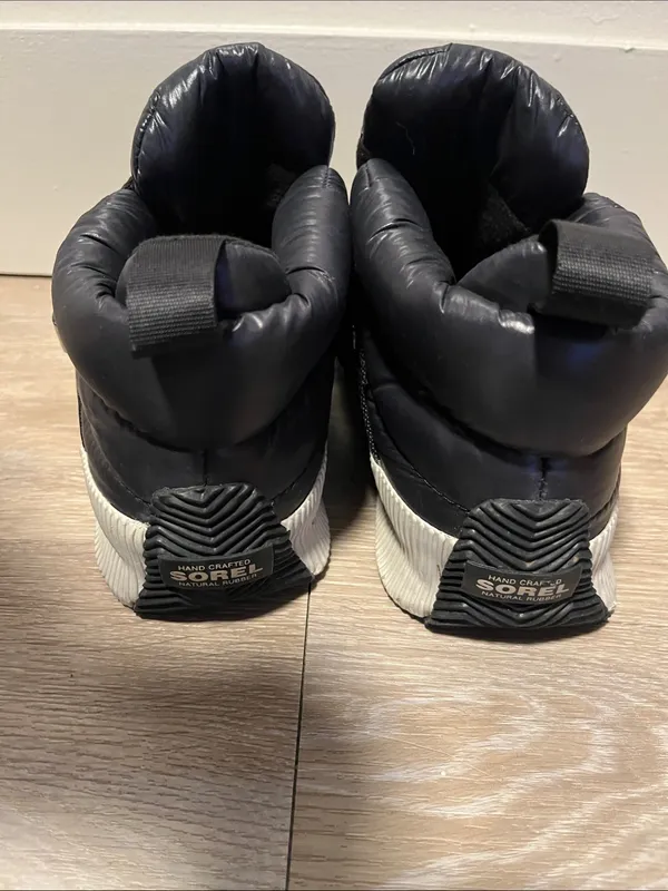SOREL ONA RMX Waterproof Women's Puffy Strap Bootie Black Snow Boots, Size 9 - Image 5