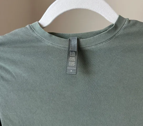 Vintage Cropped Raglan T-Shirt - Image 3