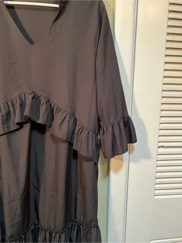 Women’s Size Large Mini Dress Black Ruffle V-Neck A-Line 3/4 Sleeve Collared LBD - Image 4