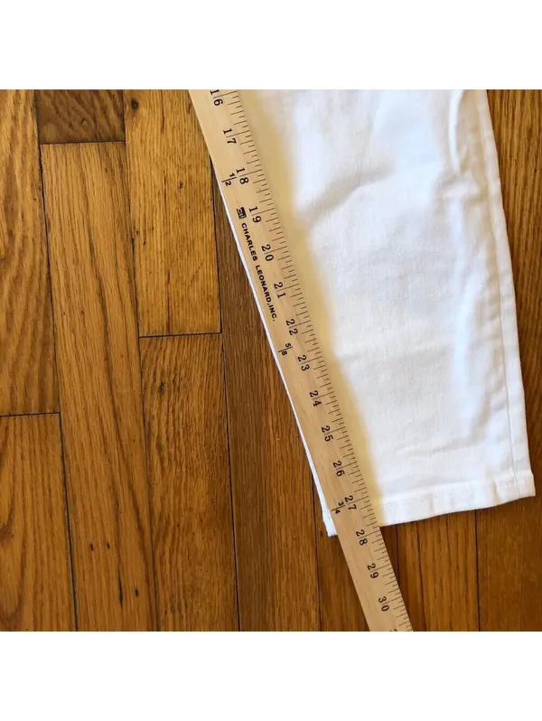 Everlane NWOT Women's White The High Rise Skinny Jean Size 33R - Image 3