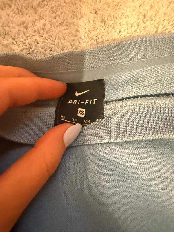 Nike Crewneck Sweatshirt - Image 2