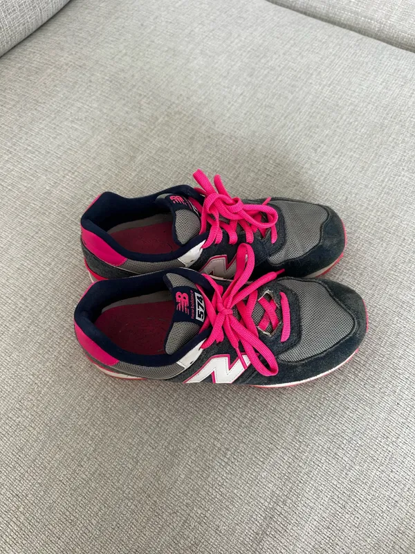New Balance 574 Sneakers Women’s - Image 2