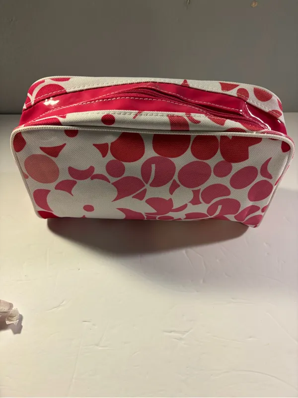 Pink and White Patterned Cosmetic Pouch Set - Image 4