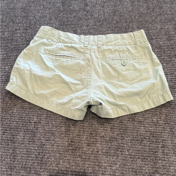 Women's J.Crew Mint Green Broken In Casual Cotton Chino Shorts size 2‎ - Image 3
