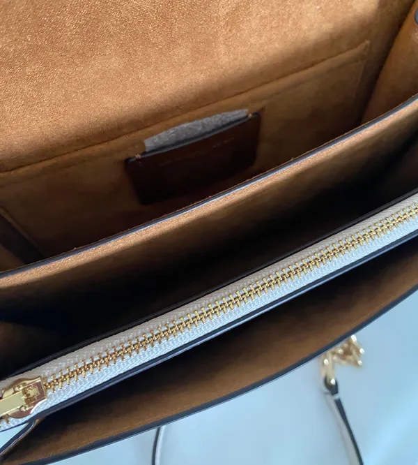 Coach Klare Crossbody With Ombré Quilting - Image 8