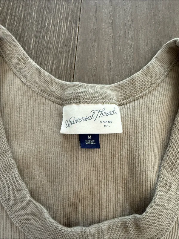 Universal Threads Beige Tank Top - Image 2