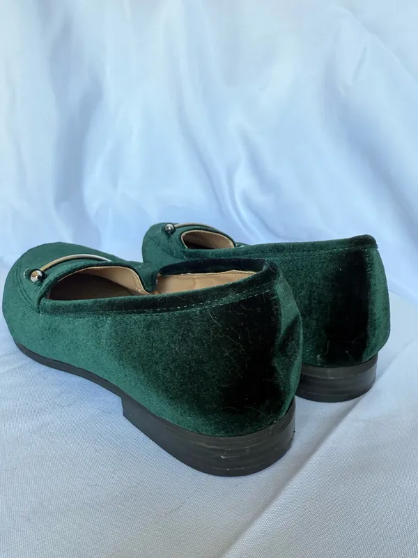 Charming Charlie Emerald Green Velvet Horsebit Loafers Size 7 - Image 6