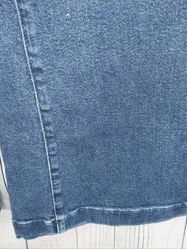 Splendid Flare Mid-Rise Trouser Y2K Boho Retro Dark Wash Jeans - Image 3