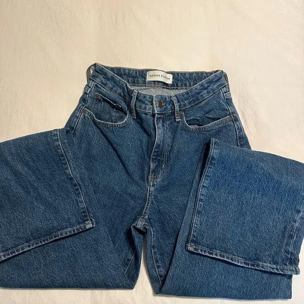 Denim Forum Remy Curve Fit Relaxed Jean Aritzia - Image 2
