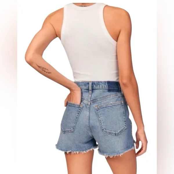 Curve Love Abercrombie & Fitch Crossover Waist High Rise Mom Shorts - Image 3