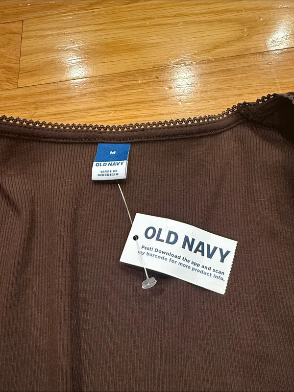 NWT Old Navy long sleeve square neck top size medium. - Image 2