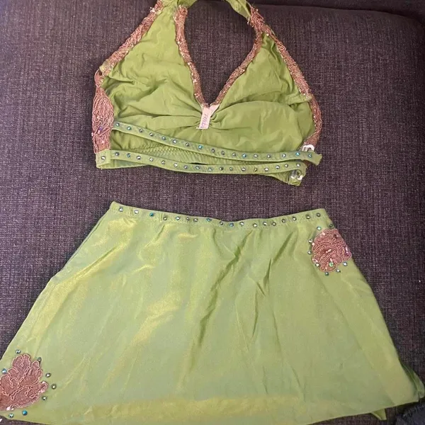 Green lyrical/contemporary dance skirt bra set costume - Image 2