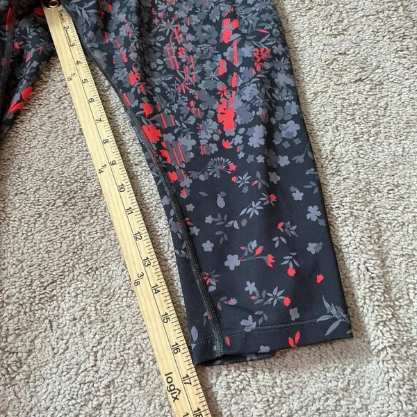 Salomon Womens Floral Cropped Leggings Black Red Grey Athletic‎ Tights Size M - Image 4