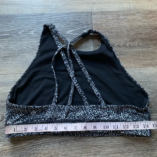 Lululemon Black and White Sports Bra 12 - Image 3