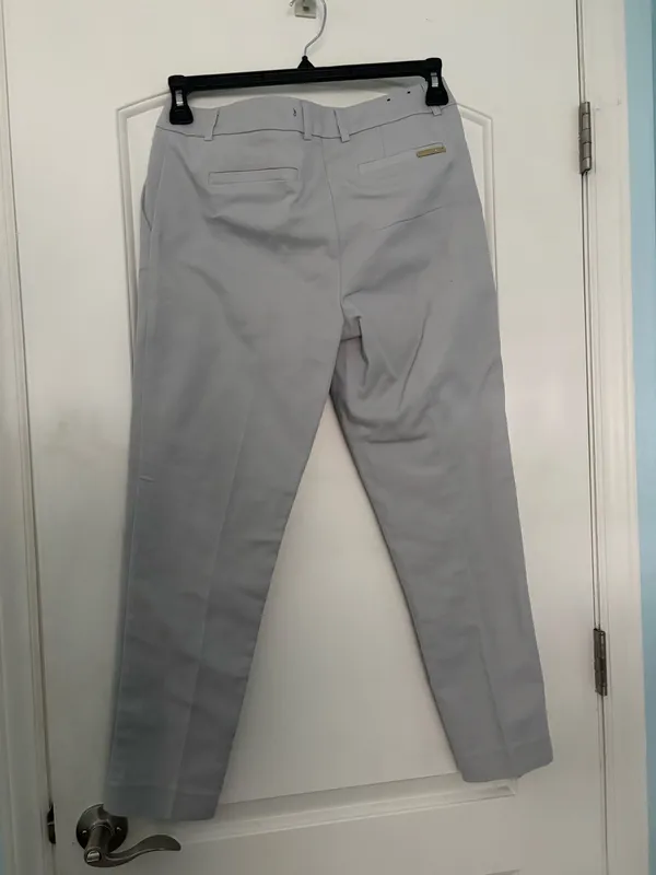 Jones New York Gray capris - Image 3
