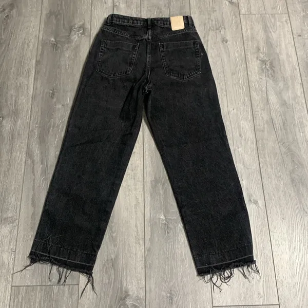 Zara Black Denim Raw Hem Jeans Size 6 - Image 4