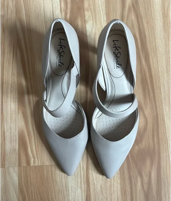 LifeStride Suki Taupe Pointed Toe Heels - Image 3