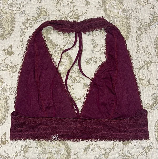 Strappy Back Halter Bra - Image 4