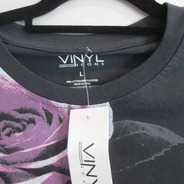 Vinyl Icons Sleeveless Tee - Size Lg - NWT - Image 2