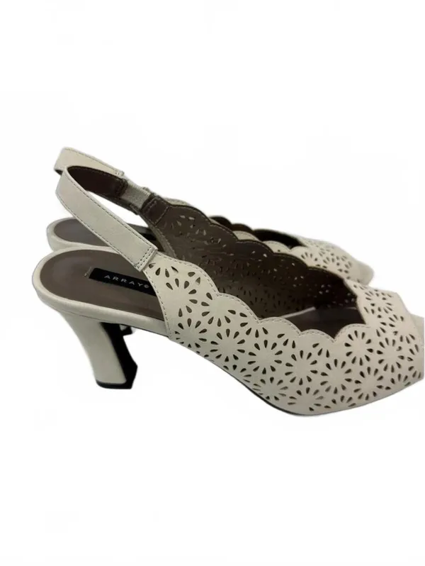 Beautiful NWTs Masseys Women’s Heels Size 10W - Image 4