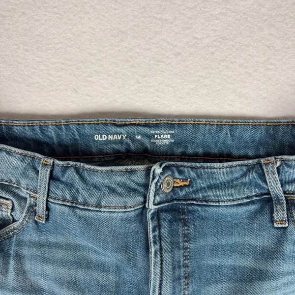 Old Navy Extra High Rise Flare Jeans Women's 14 Secret Smooth Pockets Y2k Casual - Image 3