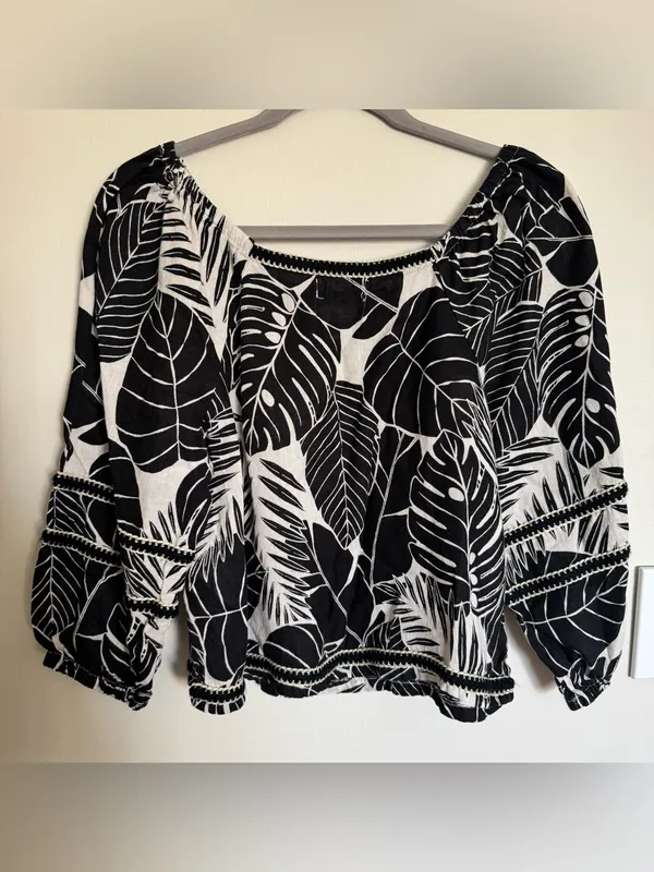 Cynthia Rowley Black White Leaf Print 100% Linen Blouse Crop Beach Size S - Image 6