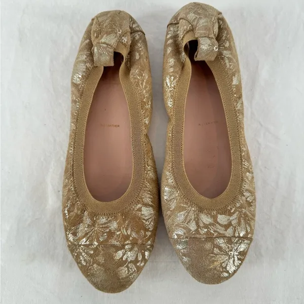 Unknown Suede‎ Metallic Floral Ballet Flat in Brown Silver Size 7 or 37 - Image 4