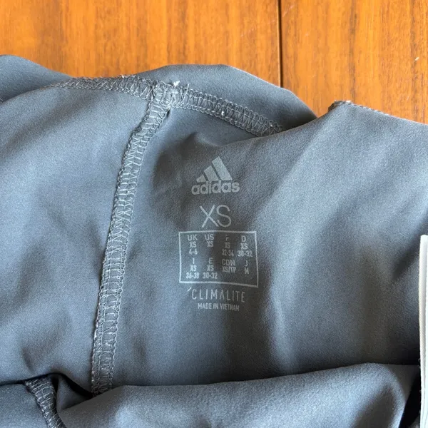 Adidas Running Shorts XS Gray Athletic Gym Y2K Activewear Workout Athleisure - Image 5