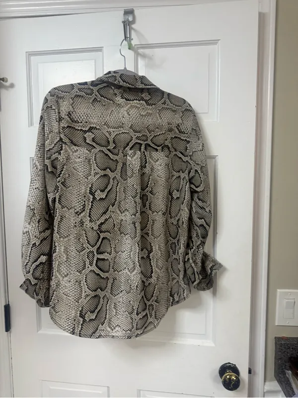 MICHAEL Michael Kors Beige Black Snake Print Jacket with Gold Hardware - Image 6