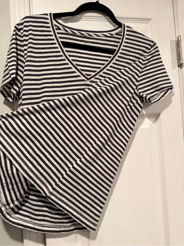 NWOT Madewell Size S Gray Stripe V Neck Short Sleeve Slub Cotton Tee Shirt - Image 6