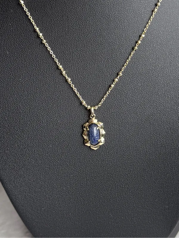 Kendra Scott Piper Gold Pendant Necklace in Blue Lapis - Image 3