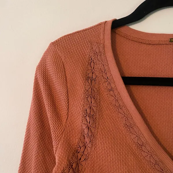 Free People Dusty Pink Romantic Lace V-neck Long Sleeve Top Rouched Women Small - Image 4