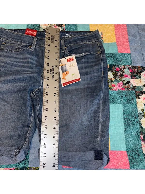 Signature by Levi's Modern Bermuda Shorts Size 6 Women's 28 Denim Blue - Image 9