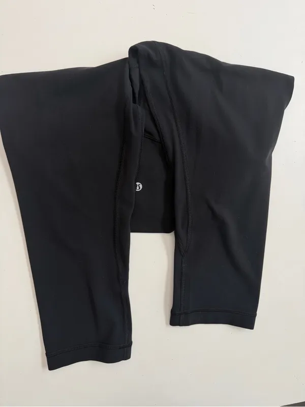 Lululemon Align Crop Leggings Capri High Rise Nulu Fabric Athletic Black 19” - Image 3