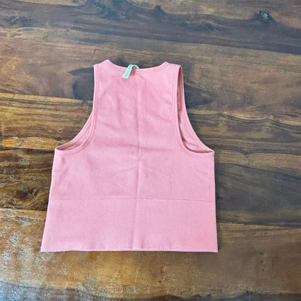Athleta Women's XS Peach Cropped‎ V-Neck Ribbed Tank Top Sleeveless - Image 3
