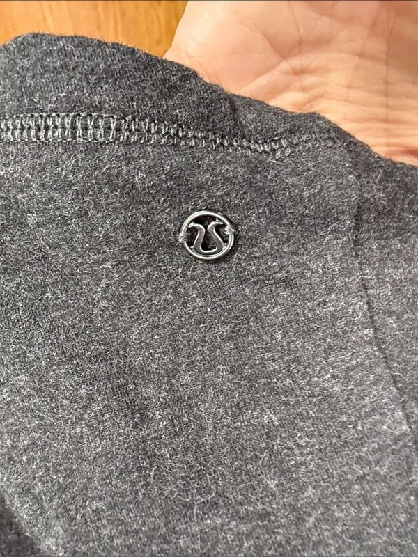Lululemon Cozy Warm Gratitude Wrap Jacket in Heathered Black W2557 Sz 10 - Image 13