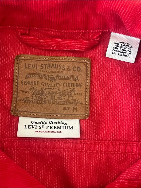 LEVI’S PREMIUM Red Corduroy Cropped Trucker Jacket - Medium White Tab - Image 6